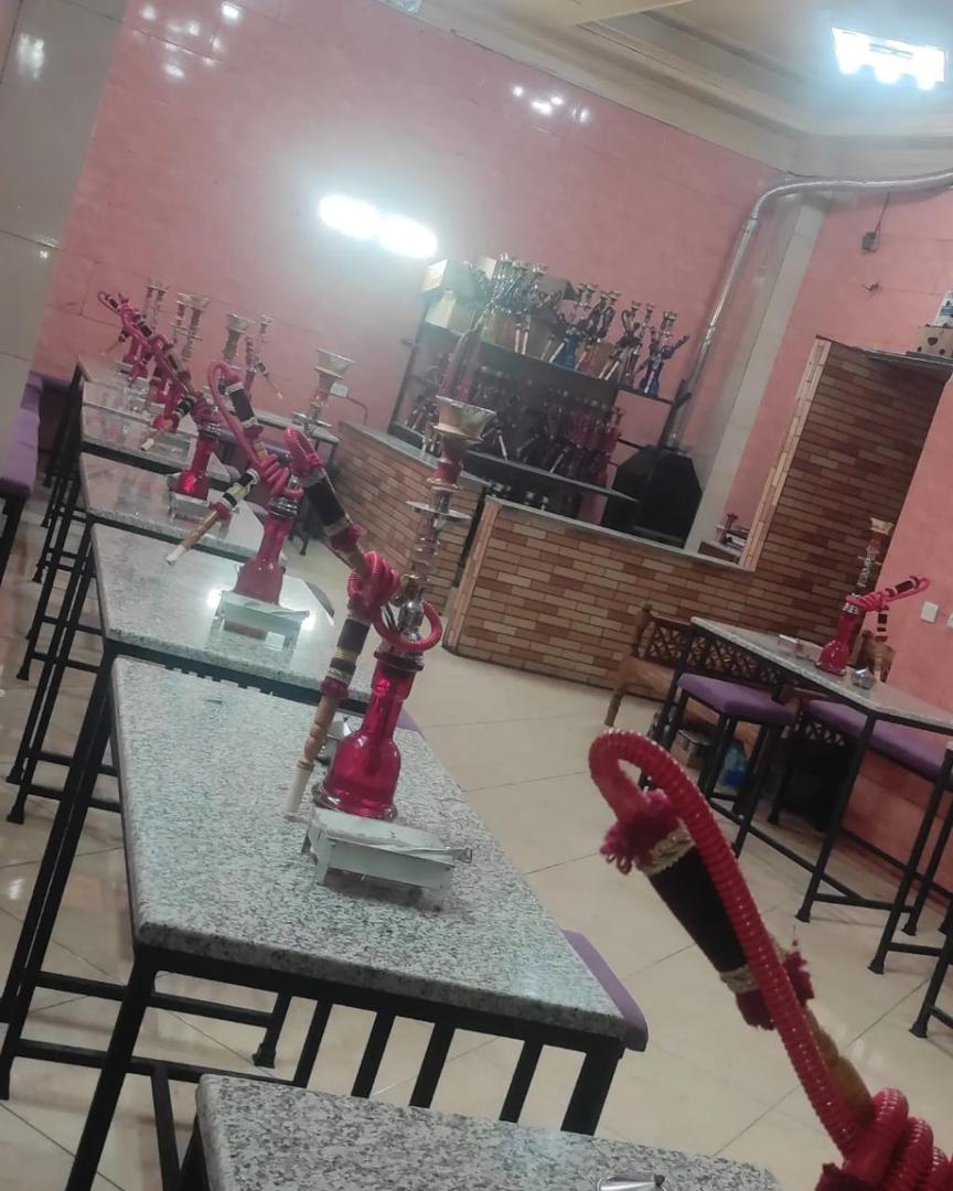 سفره خانه و قهوه خانه محفل در خزانه ی تهران